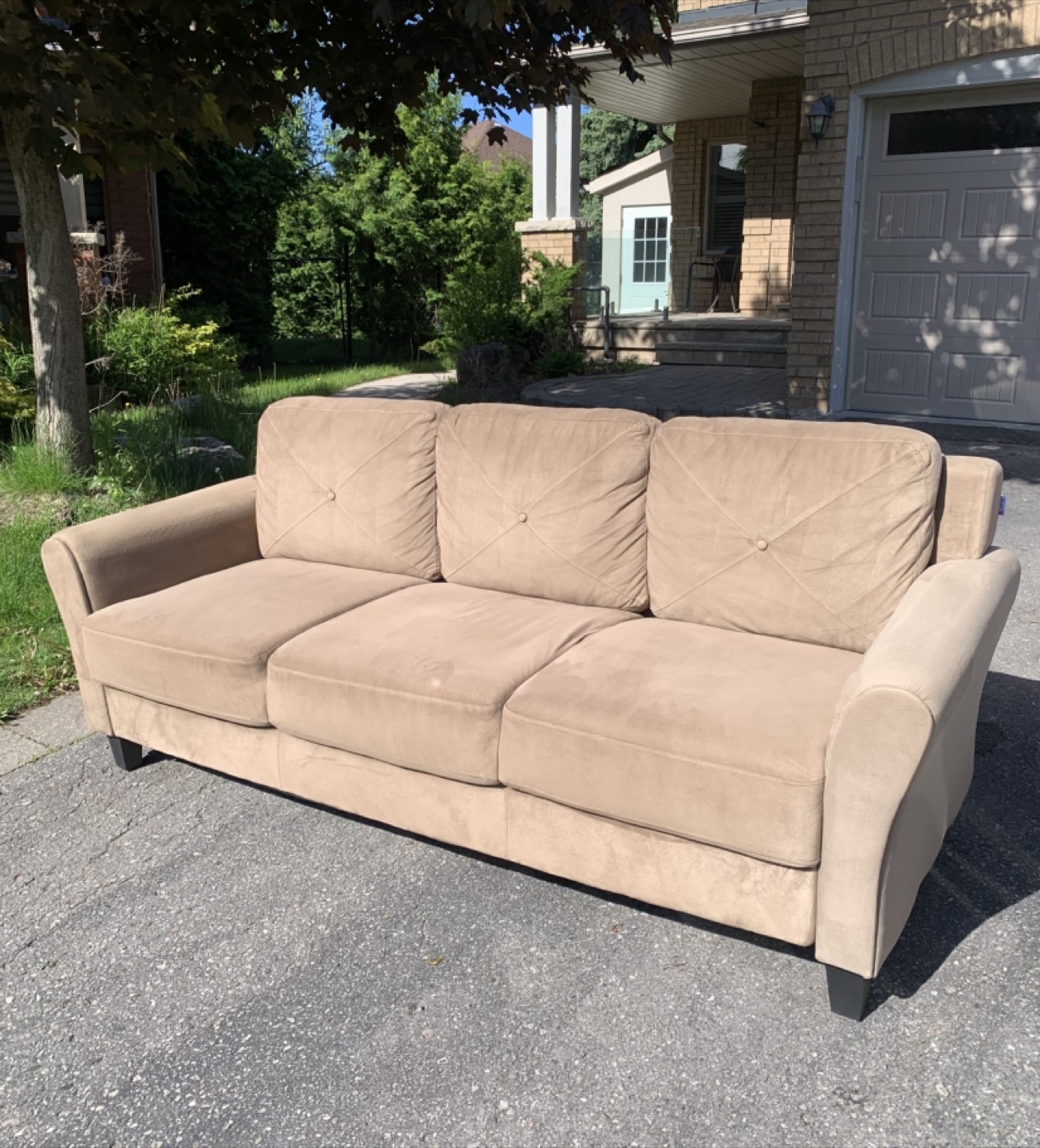 !FREE DELIVERY! Nice Couch