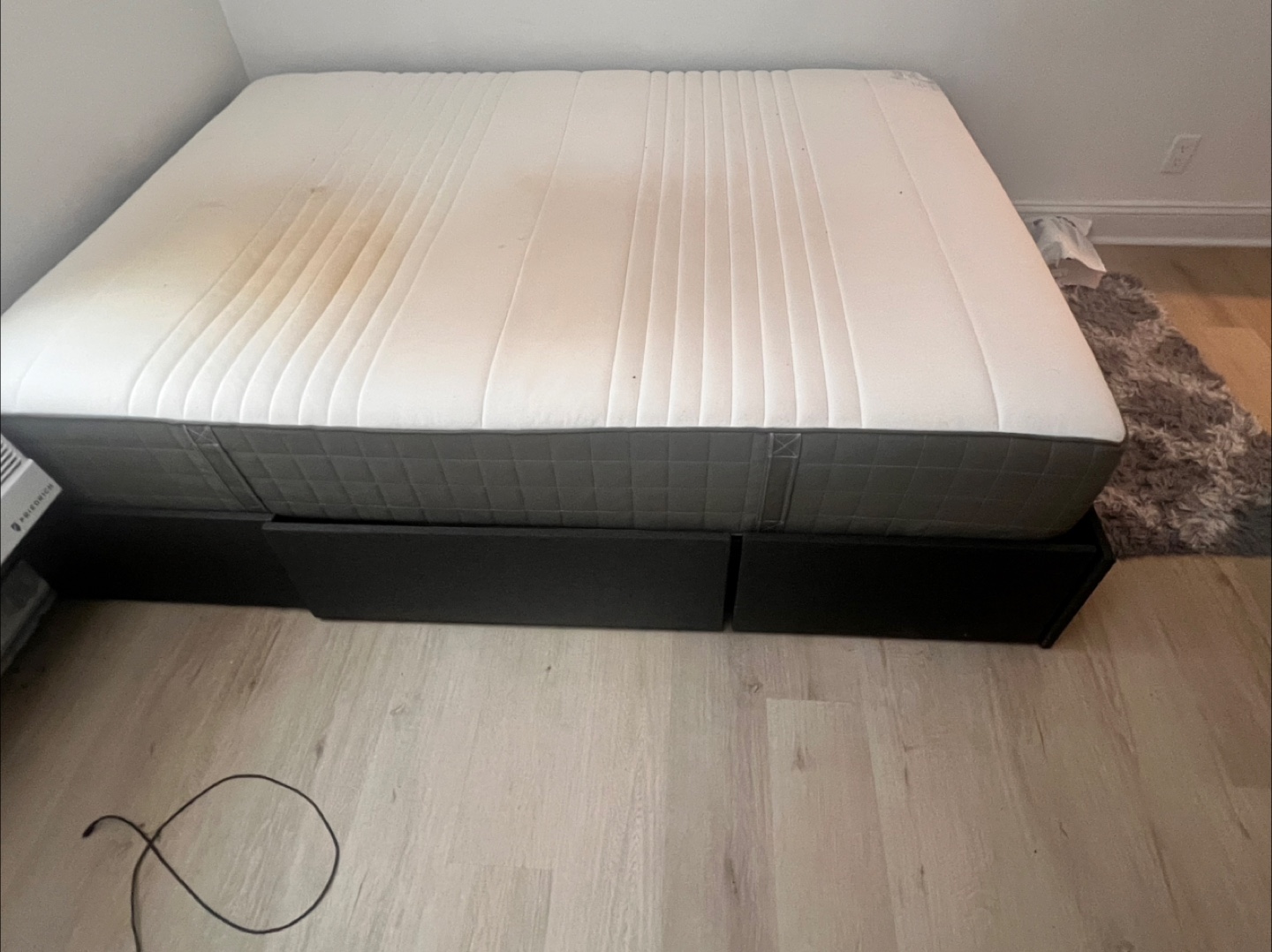 Queen Size Mattress With Storage Drawers