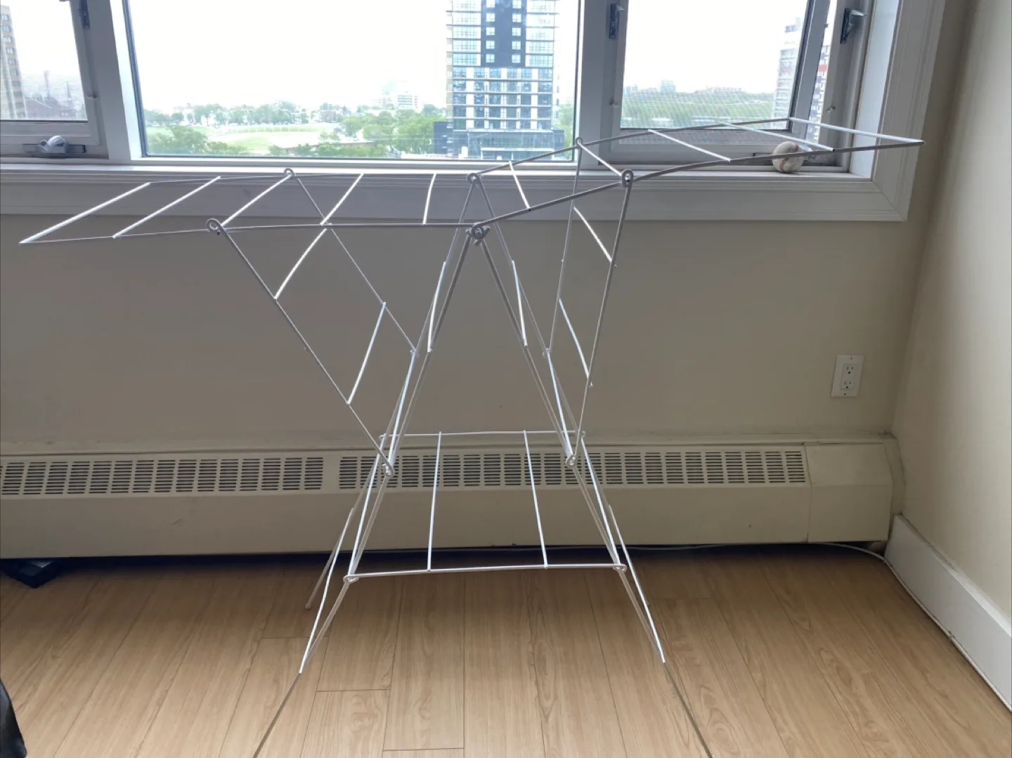 Folding Laundry Rack thumbnail