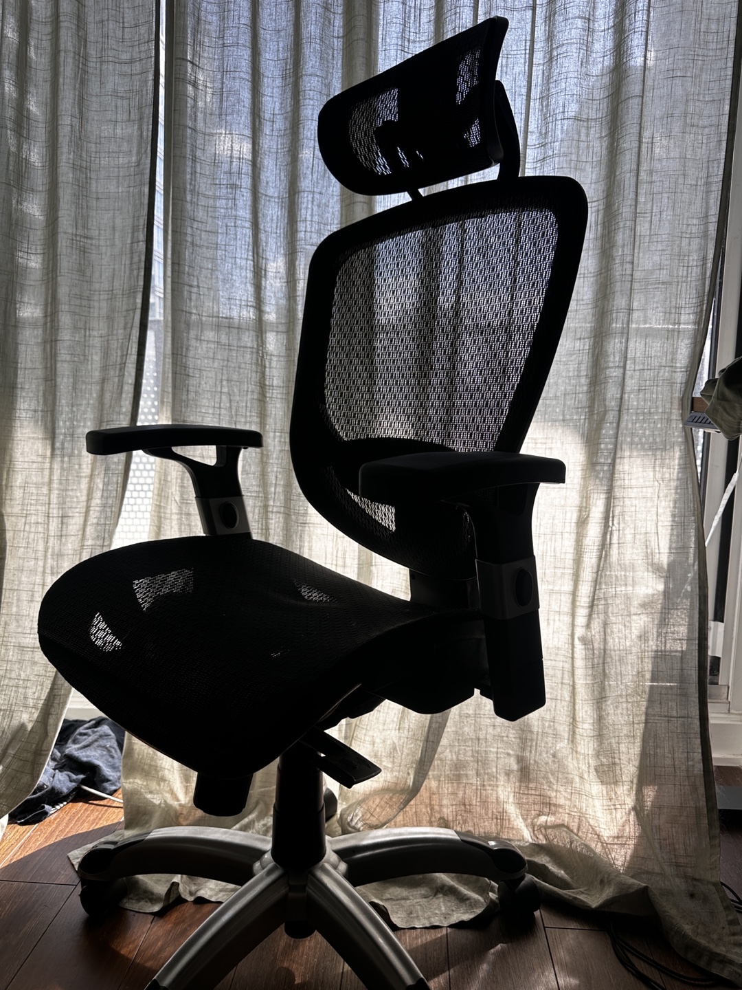 Black office chair - photo 2