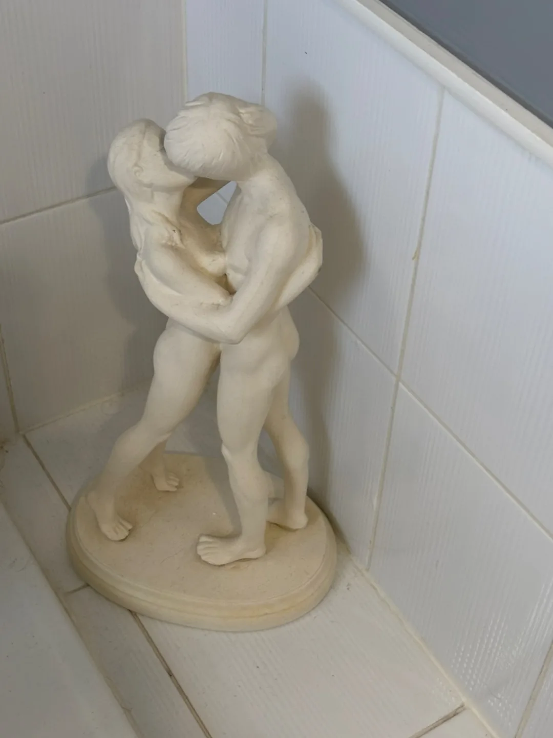 Couple Sculpture thumbnail