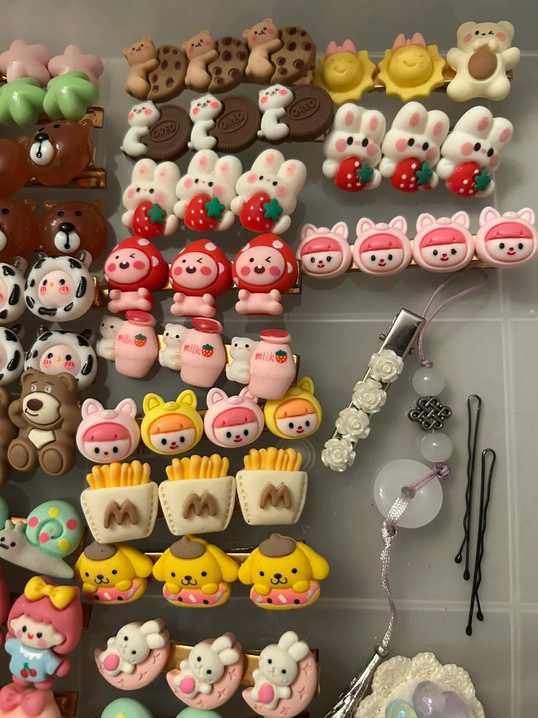 Cute Hair Clips Lot image indicator(5)