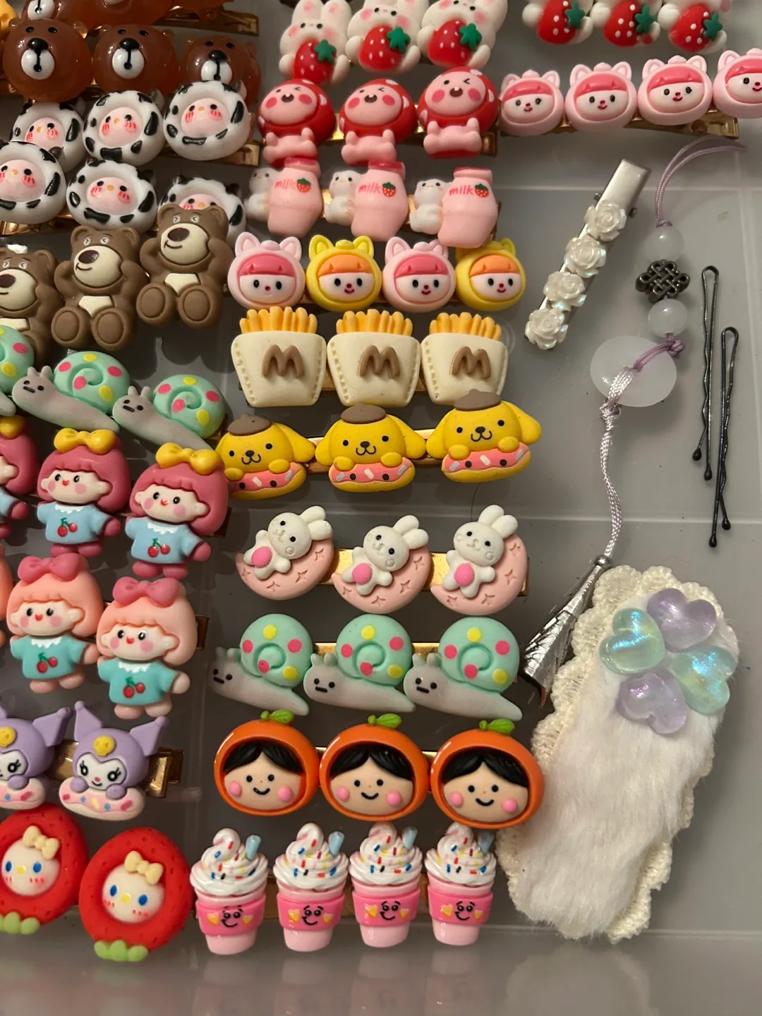 Cute Hair Clips Lot image indicator(4)