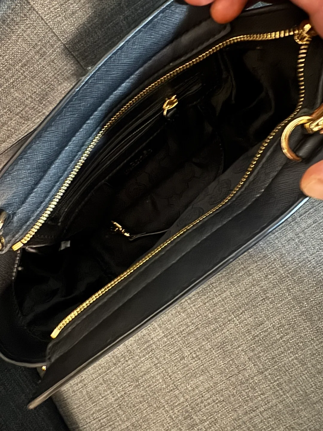 Michael Kors Black Crossbody Bag image indicator(3)