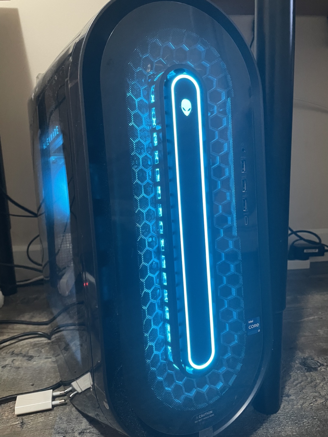 Alienware Aurora R13 Gaming PC - photo 3