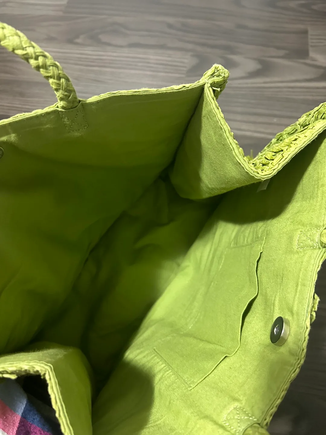 Green straw paper fringe tote bag, never used , from Miami!! image indicator(5)