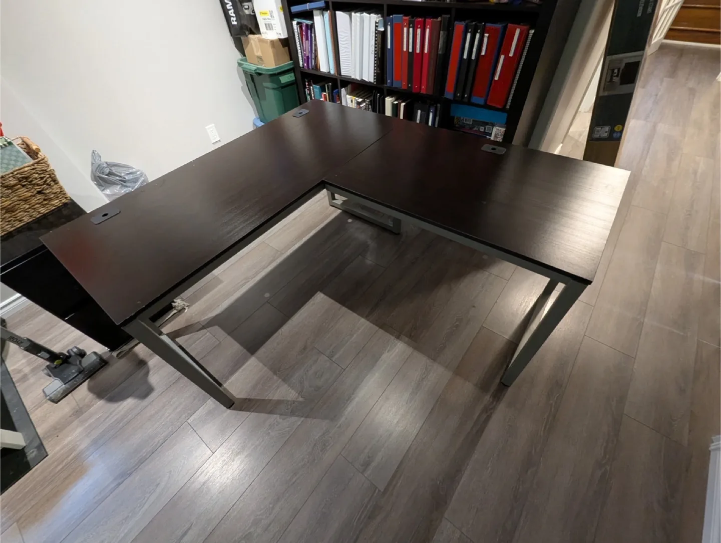 L-Shaped Computer Desk image indicator(2)