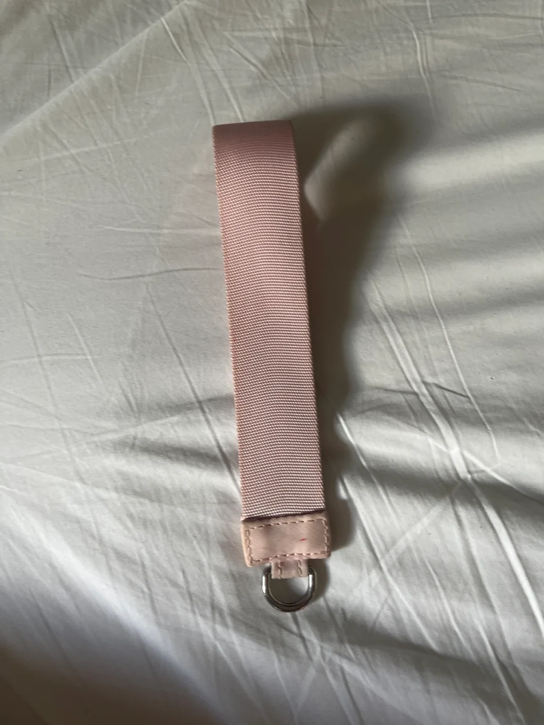 Pink lululemon Keychain image indicator(2)