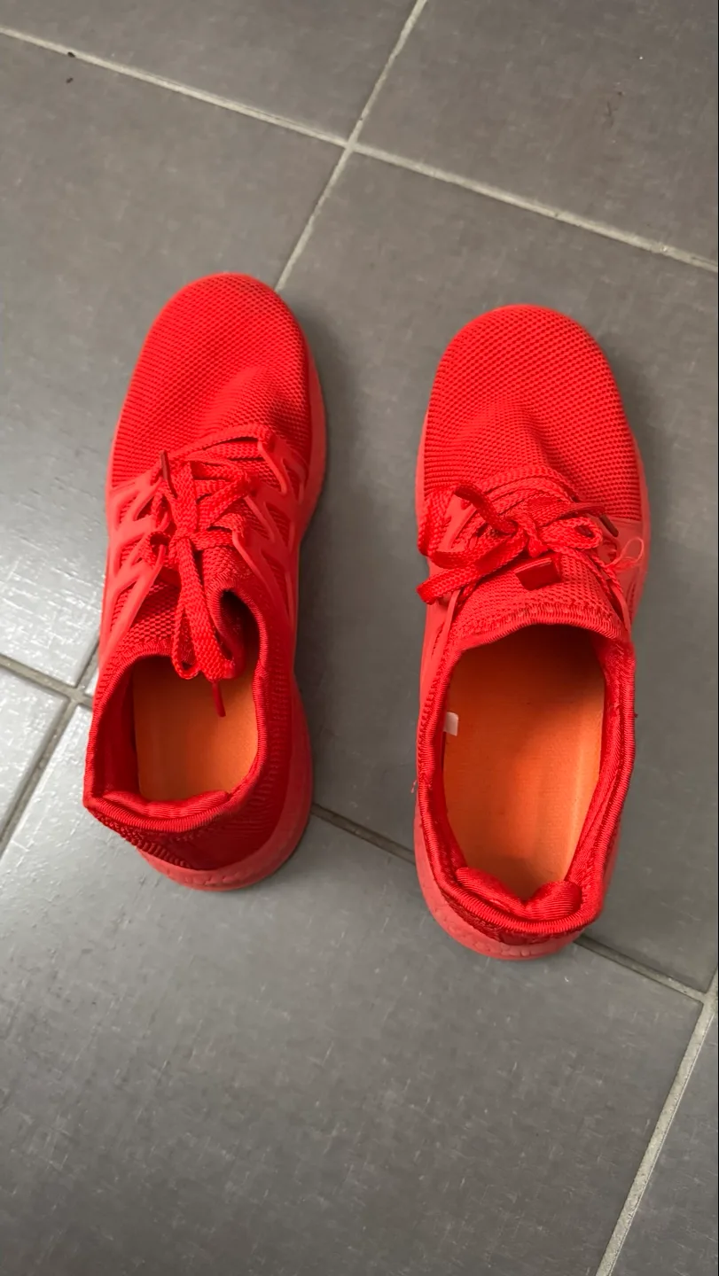 Red Sneakers thumbnail