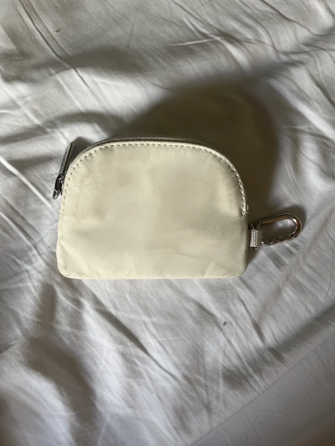 Lululemon wallet image indicator(2)