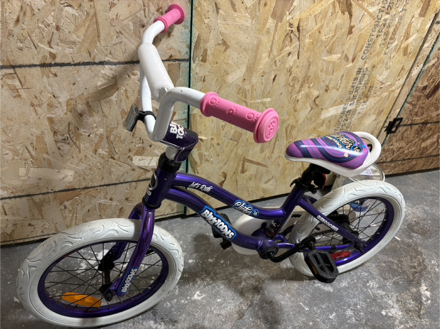 BikeTOONS Clicker 16 inch Bike