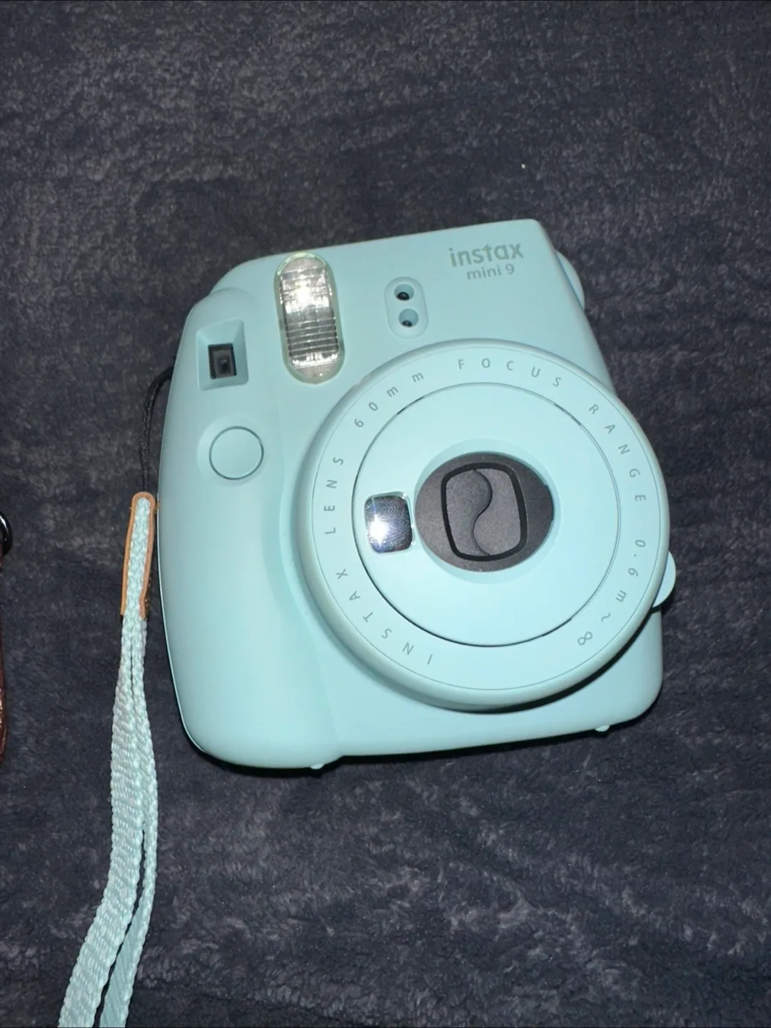 Instax Mini 9 Camera with Case image indicator(2)