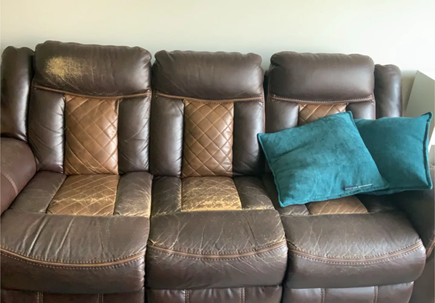 Free Reclining Sofa thumbnail