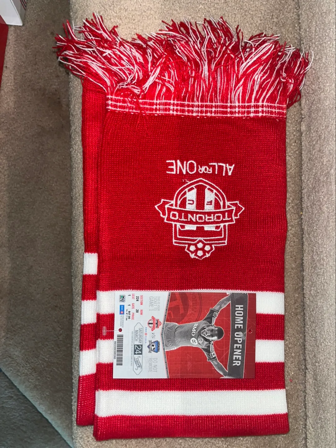 Toronto FC Season Five Gift Set image indicator(4)