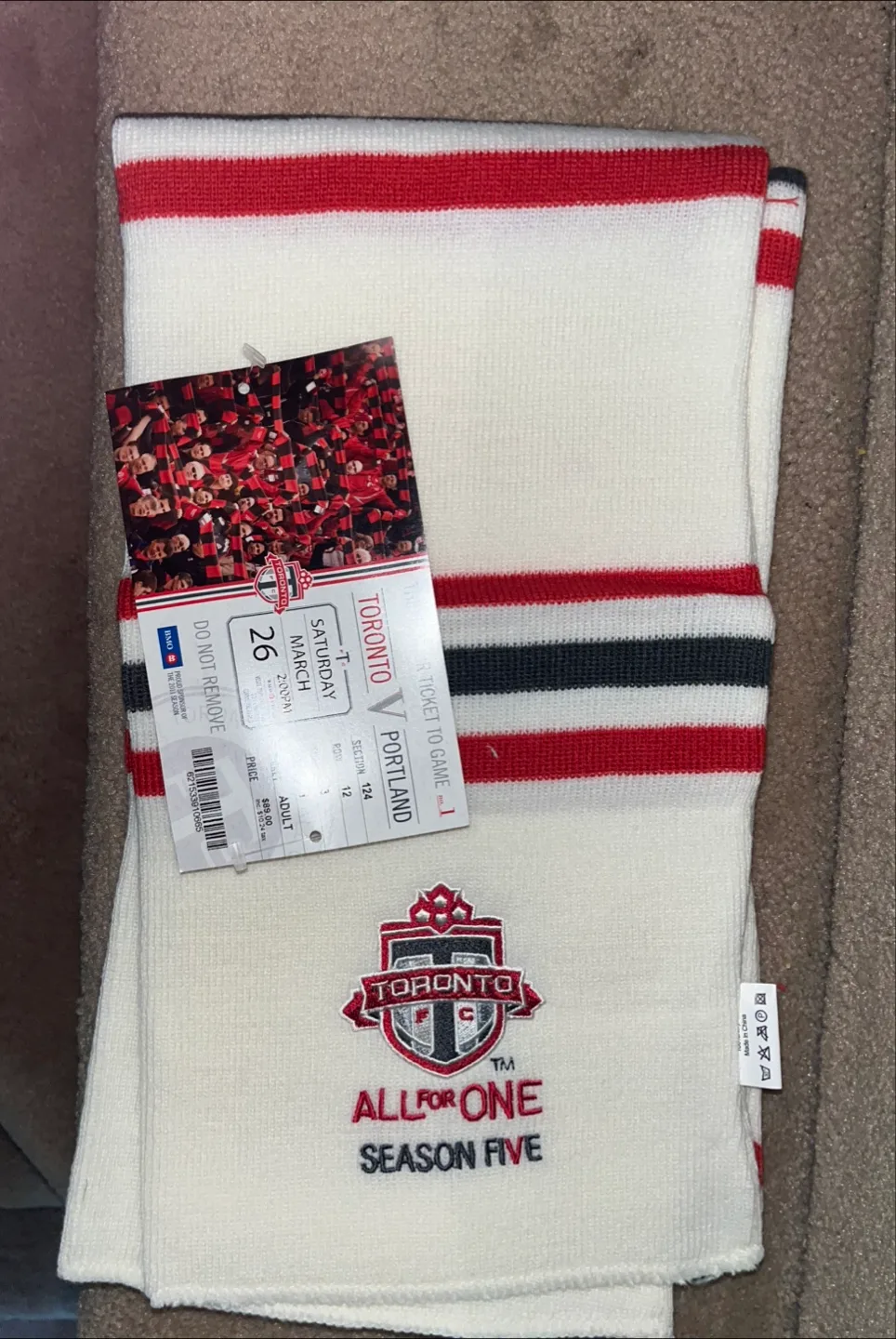 Toronto FC Season Five Gift Set image indicator(5)