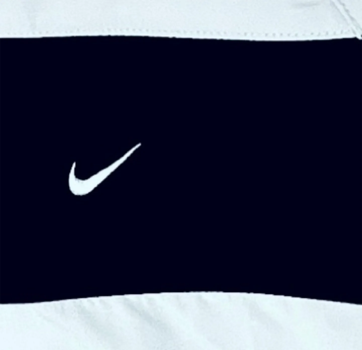 NIKE Rare Y2K Hooded Windbreaker image indicator(3)