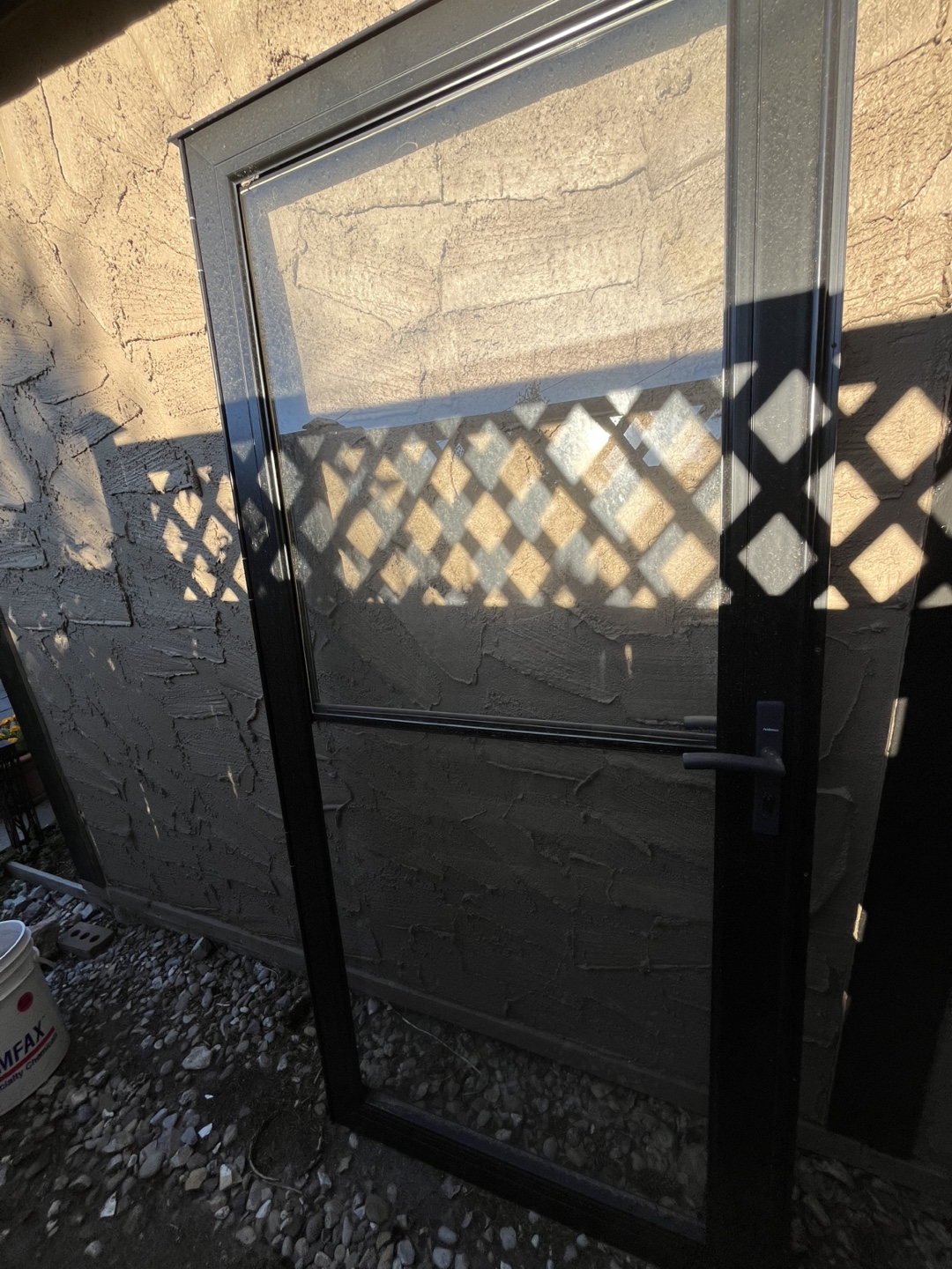 Andersen Storm Door with retractable screen - photo 3