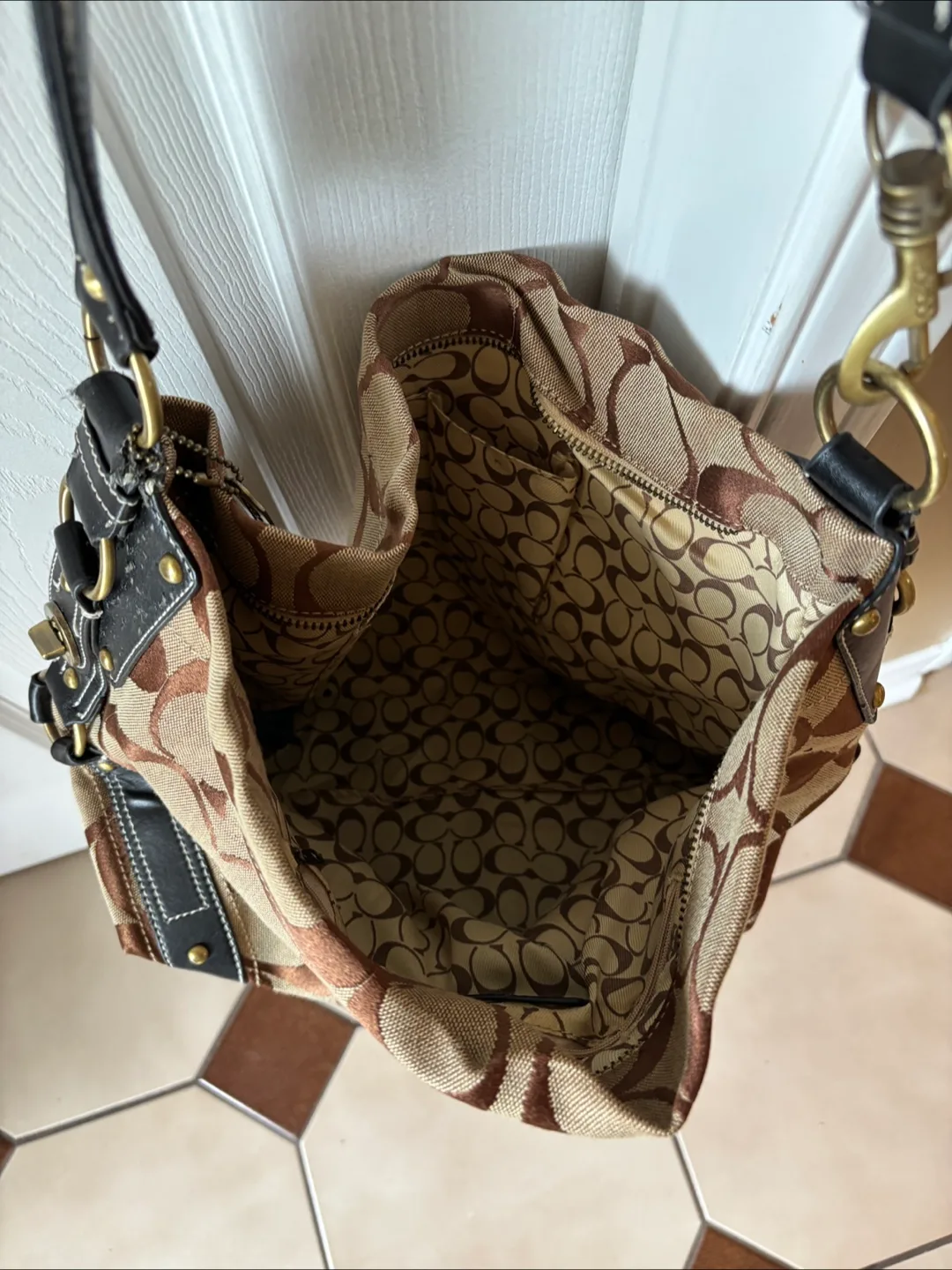 Coach Handbag image indicator(3)