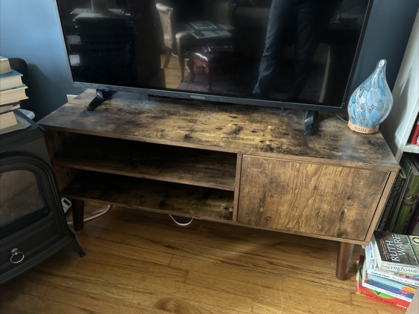 Wooden TV Stand - photo 2