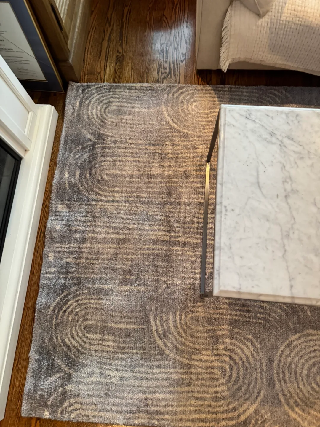 CB2 Wool area rug 5x8 feet image indicator(2)