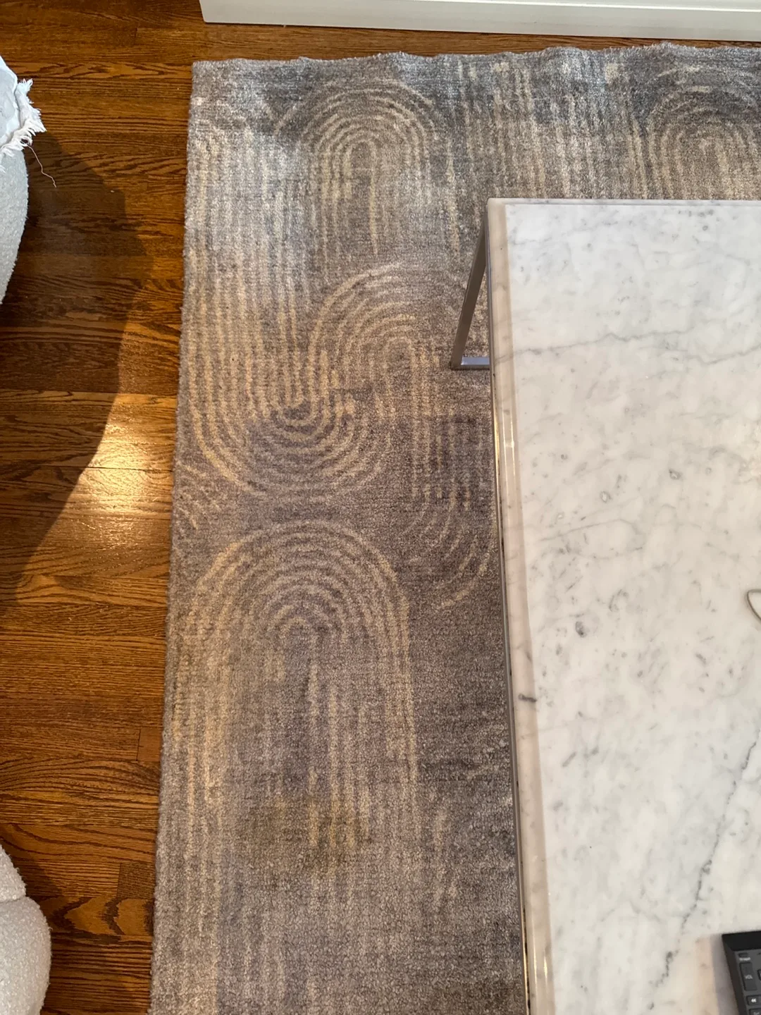 CB2 Wool area rug 5x8 feet image indicator(3)