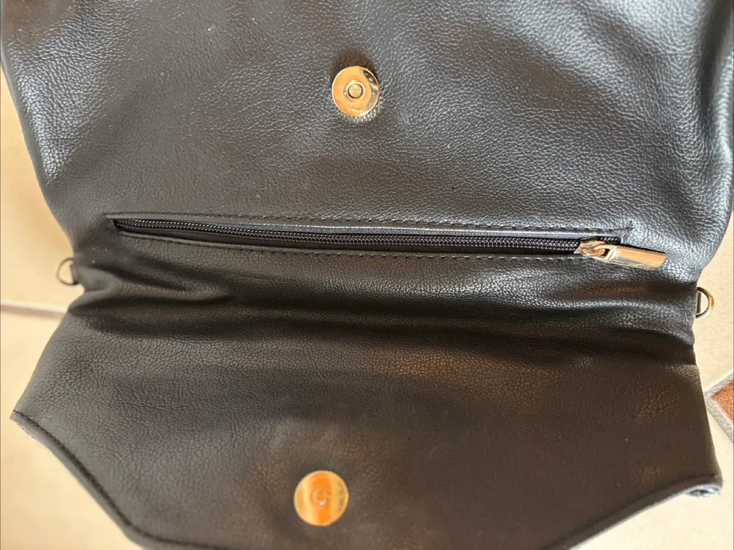 Black Clutch Purse image indicator(4)