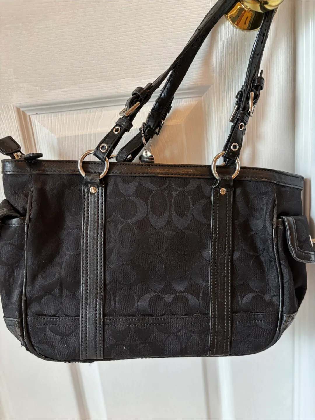 Black Coach Handbag image indicator(3)