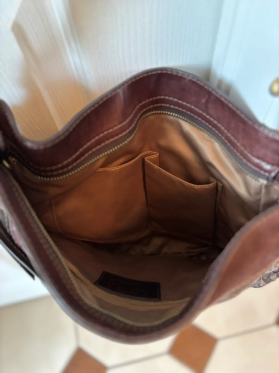 Coach Brown Leather Shoulder Bag image indicator(3)