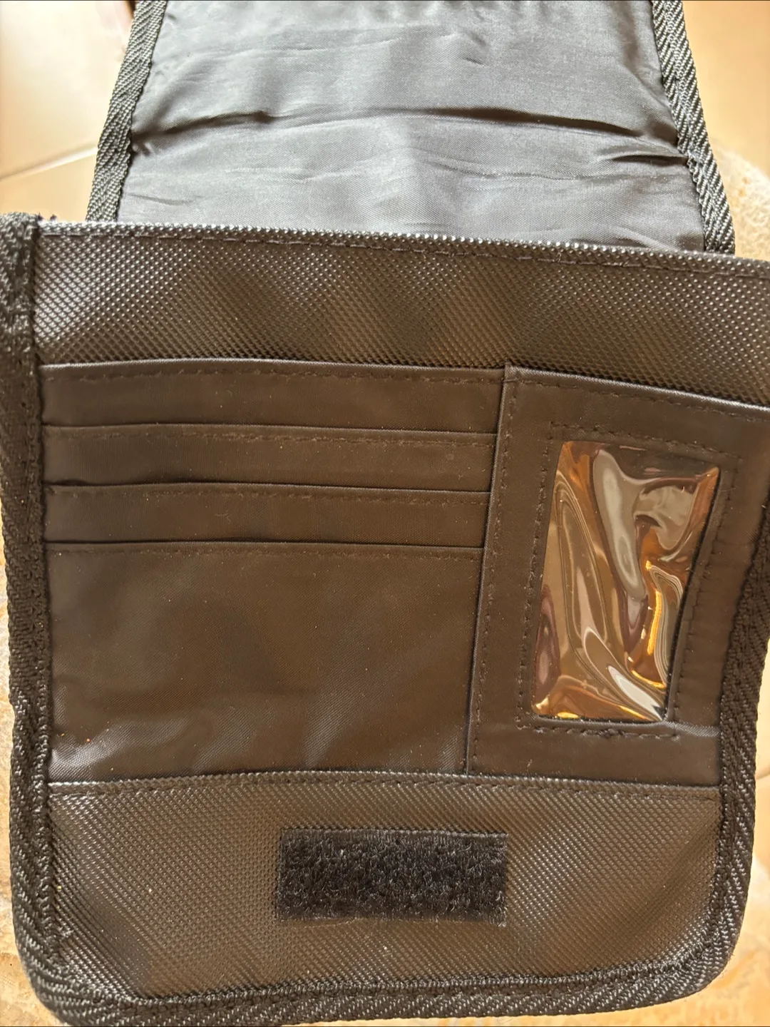 Black Crossbody Bag image indicator(3)