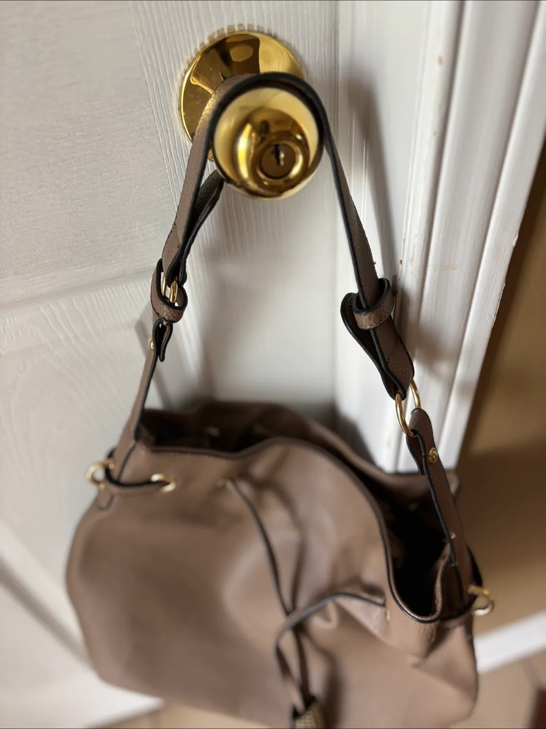 Beige Shoulder Bag image indicator(3)