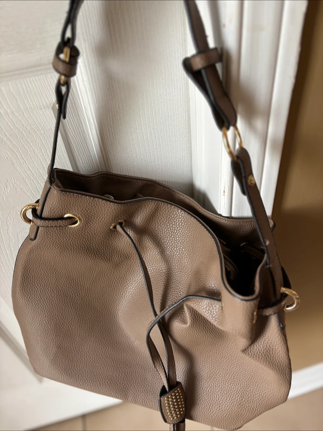Beige Shoulder Bag image indicator(2)
