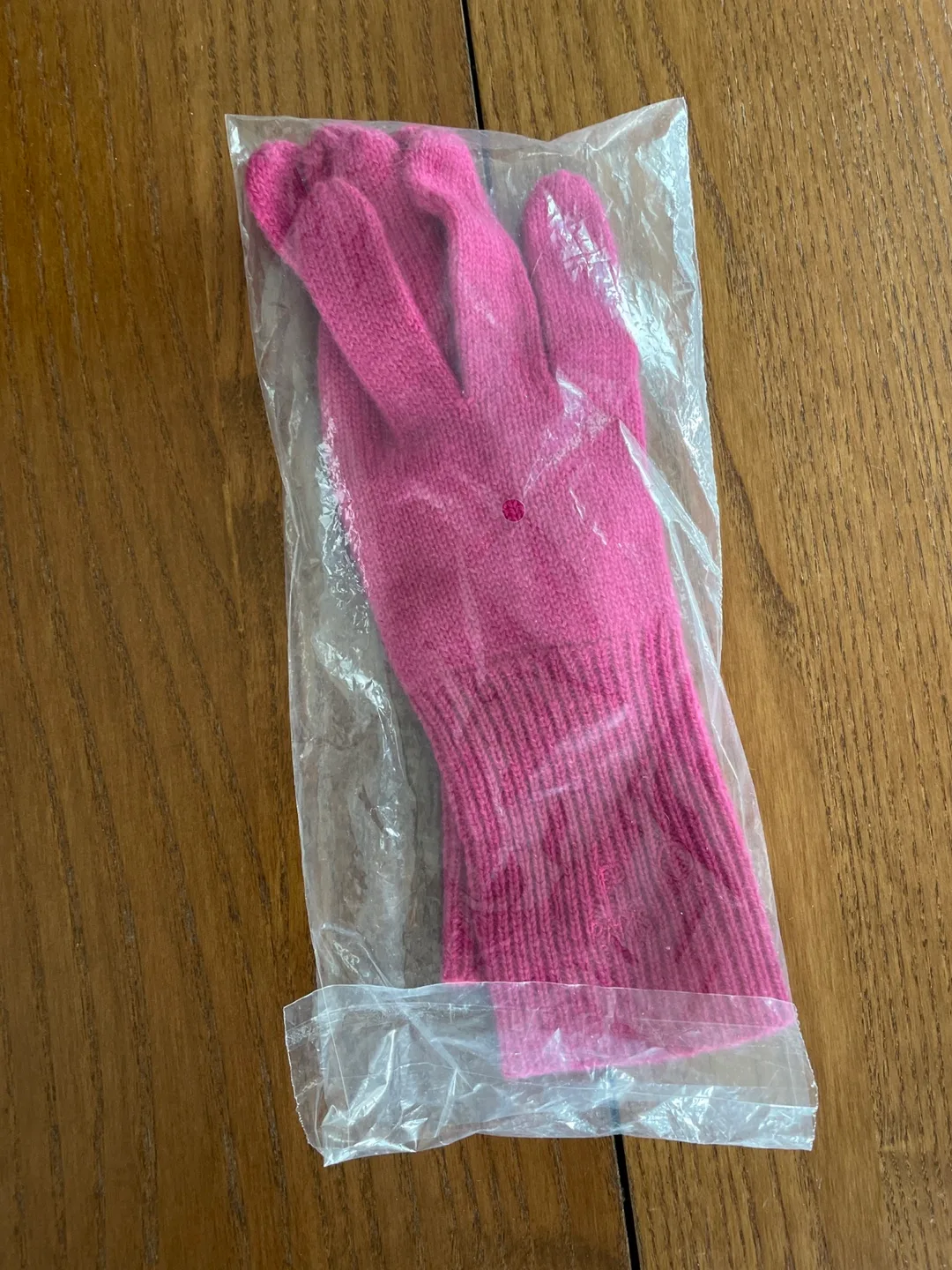 Pink Cashmere Gloves image indicator(7)