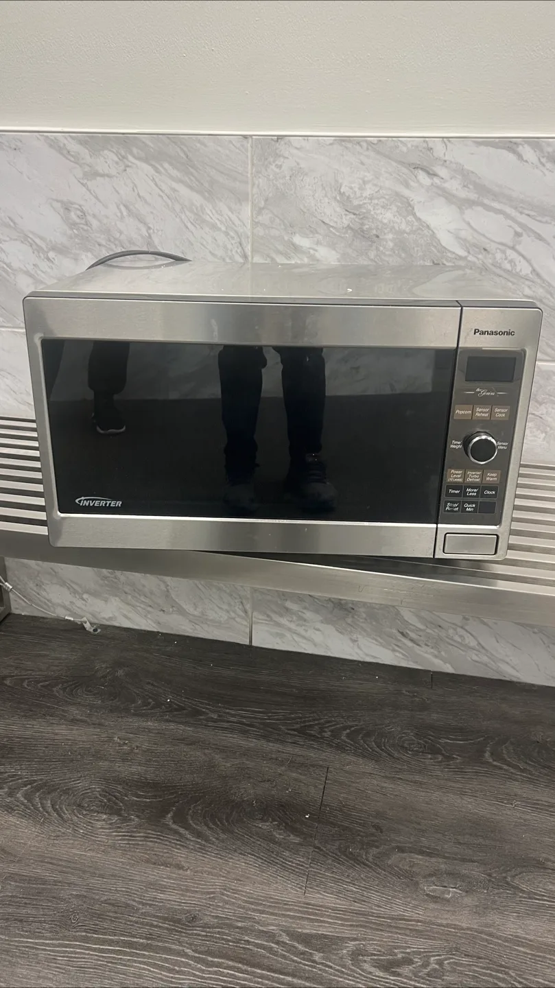 Panasonic Inverter Microwave thumbnail
