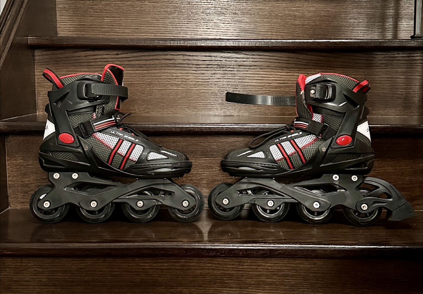 Roller Skates in excellent condition - youth Size 9 - photo 5