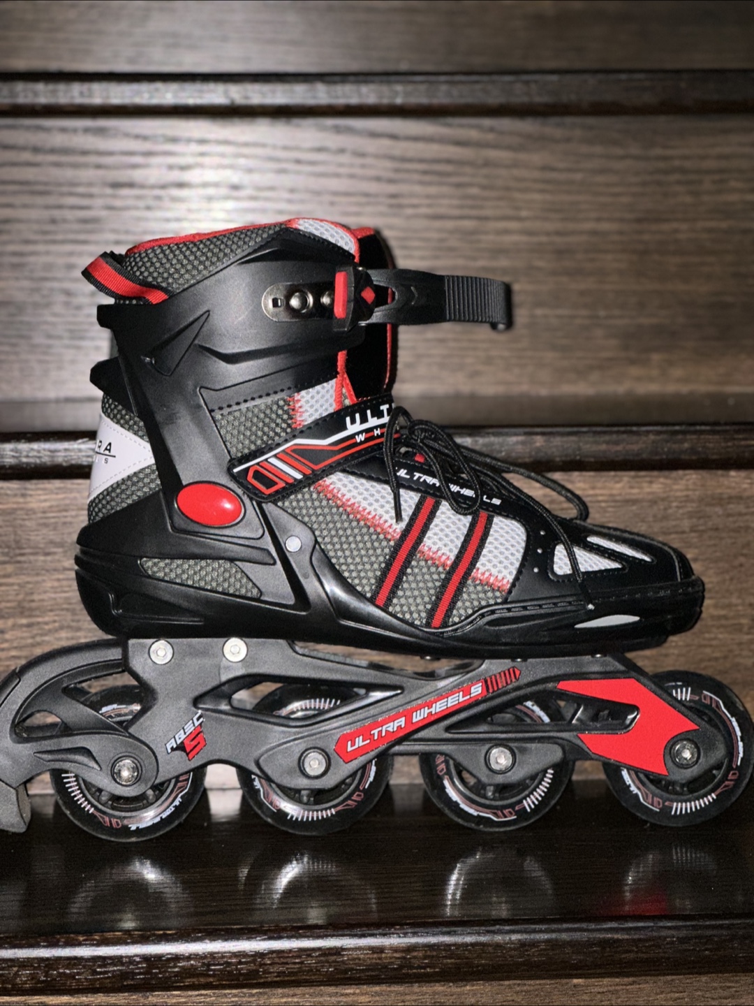 Roller Skates in excellent condition - youth Size 9 - photo 3