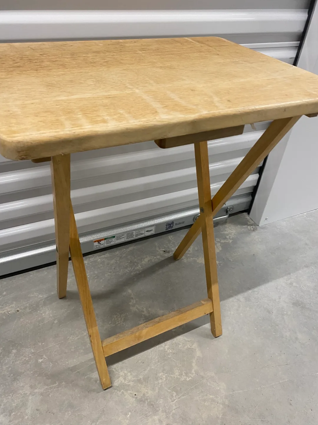 Wooden Folding Table thumbnail