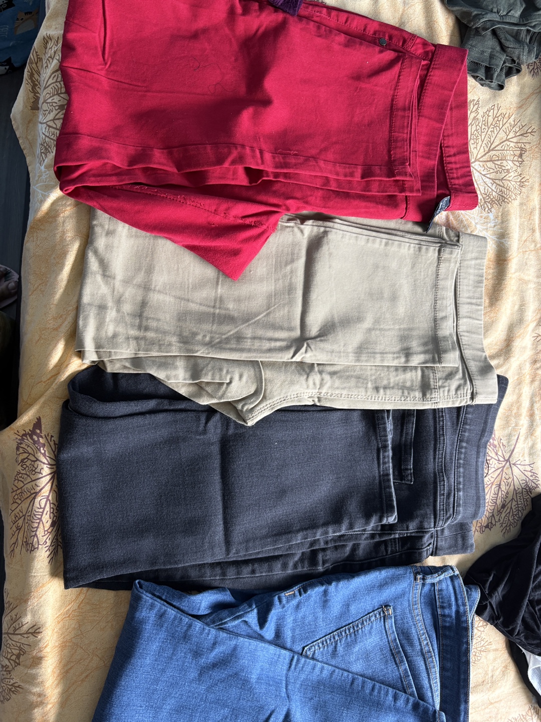 Variety of women's clothing - photo 2