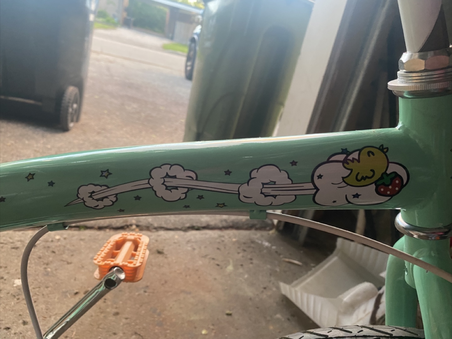 Child's Bicycle with Helmet - photo 2