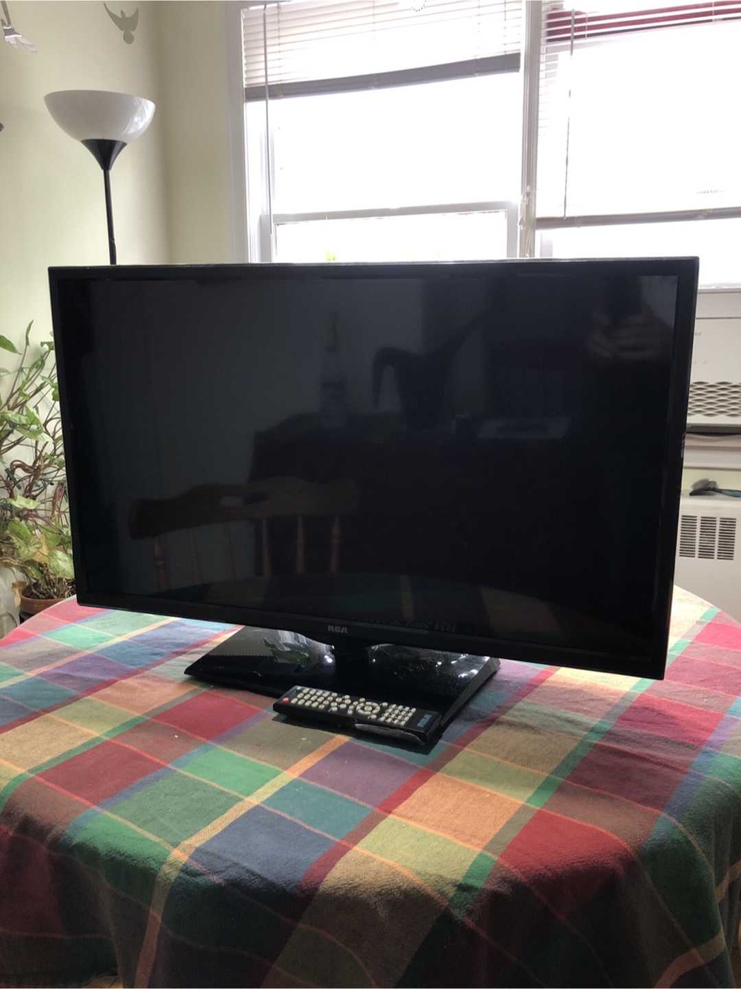 RCA 32" LED TV/DVD Combo with Remote