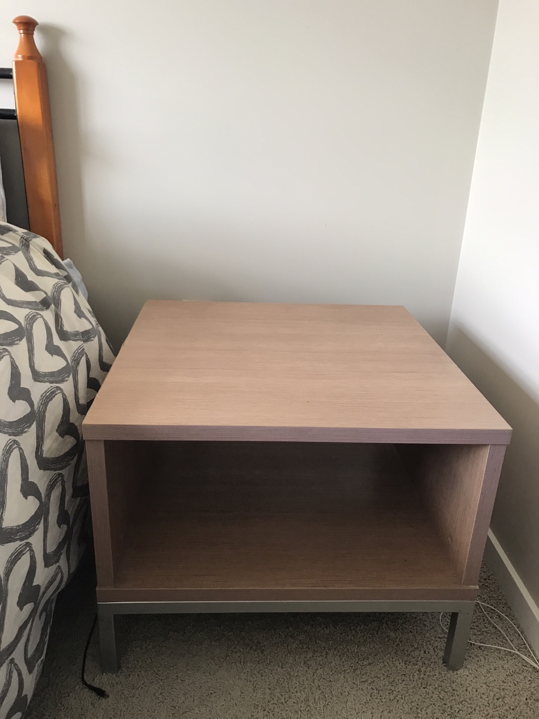 Set of 2 Wooden Nightstand