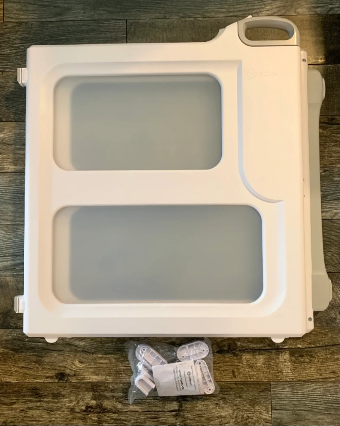 New Safety 1st Adjustable Stairway Gate image indicator(2)