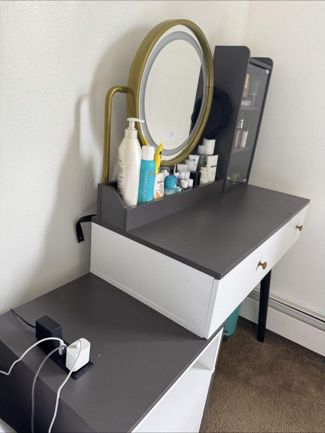 Make Vanity set with touch screen dimming mirror. - photo 4