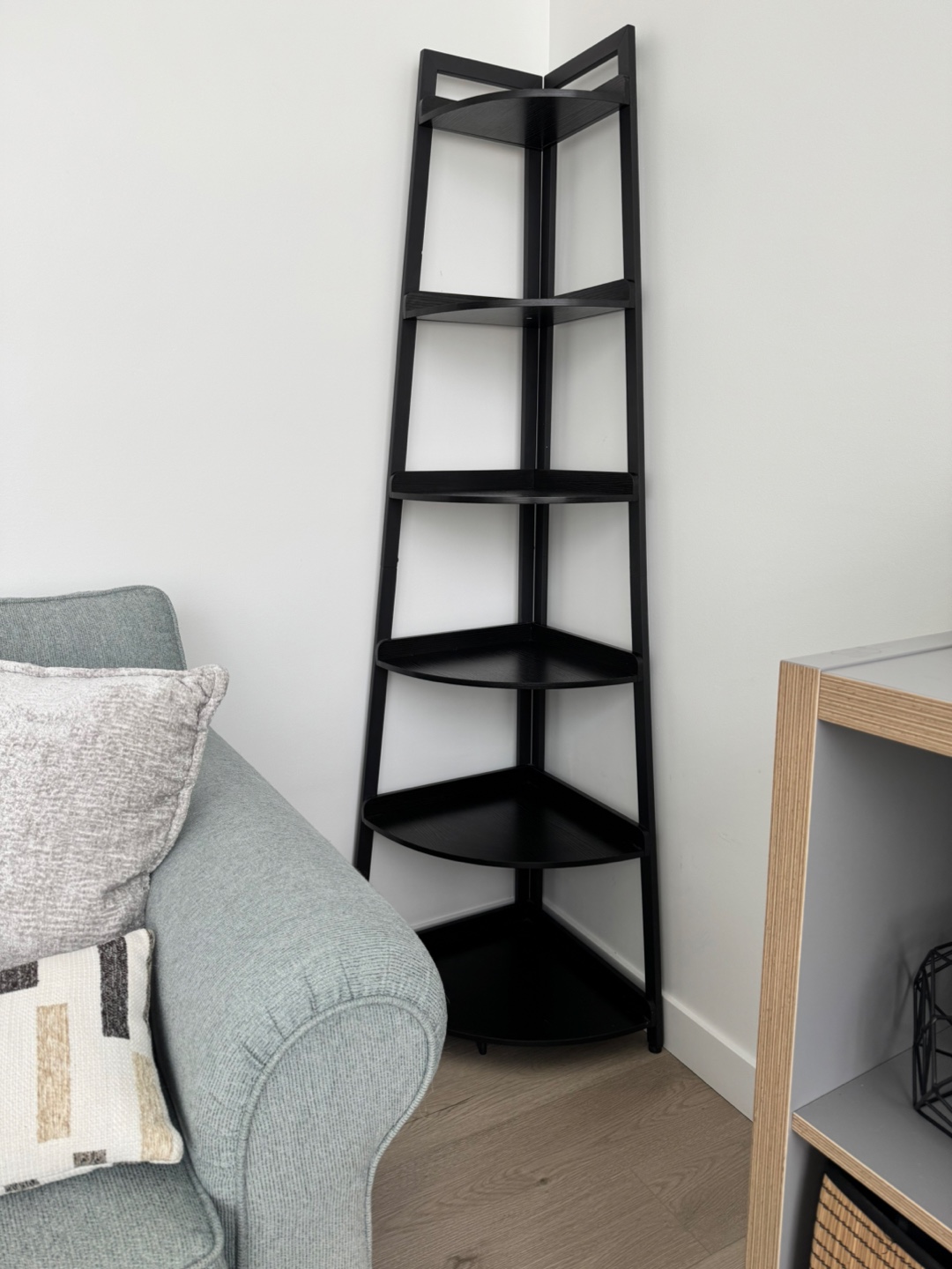 6-Tier Corner Bookshelf
