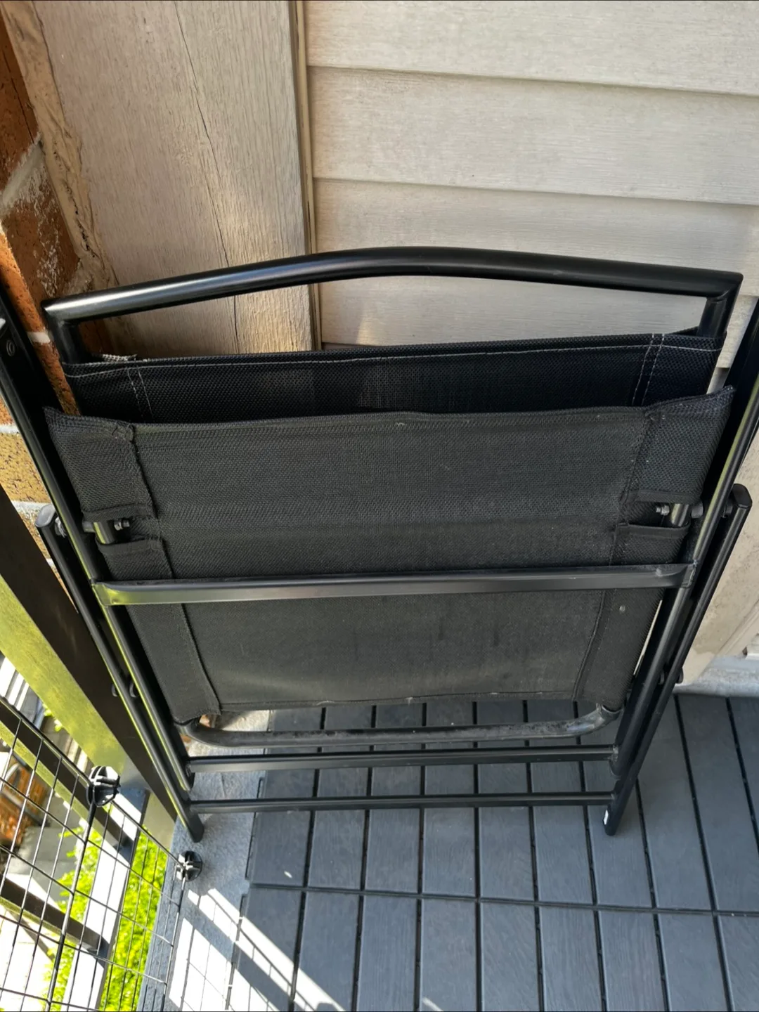 Outdoor patio table with four foldable chairs image indicator(3)