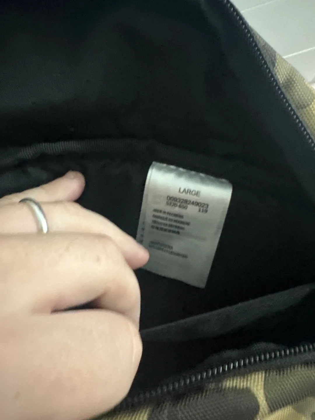 Converse Camo Fanny Pack image indicator(3)