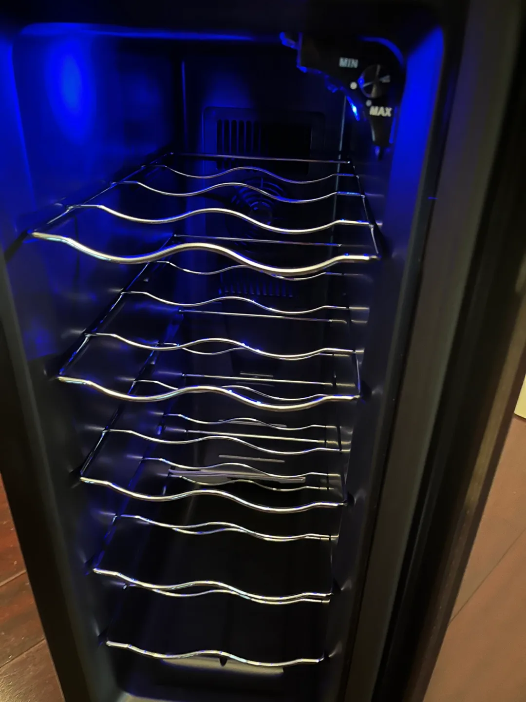 Wine Cellar / Cellier de vin image indicator(2)