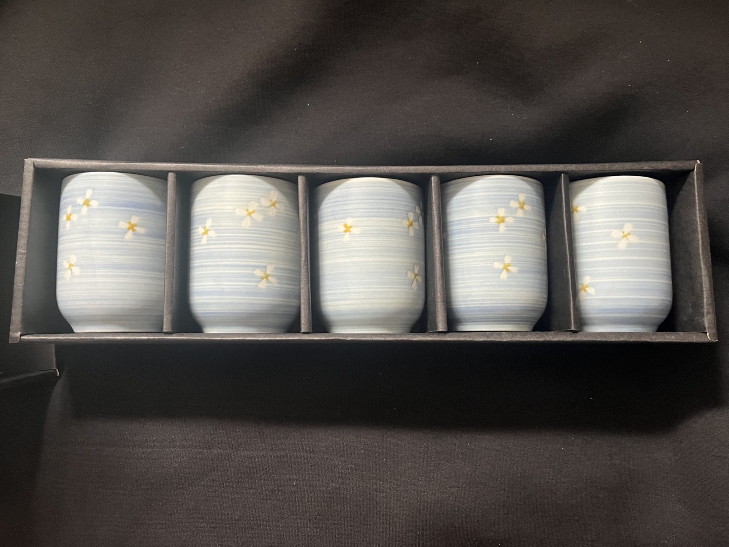Tea cups set