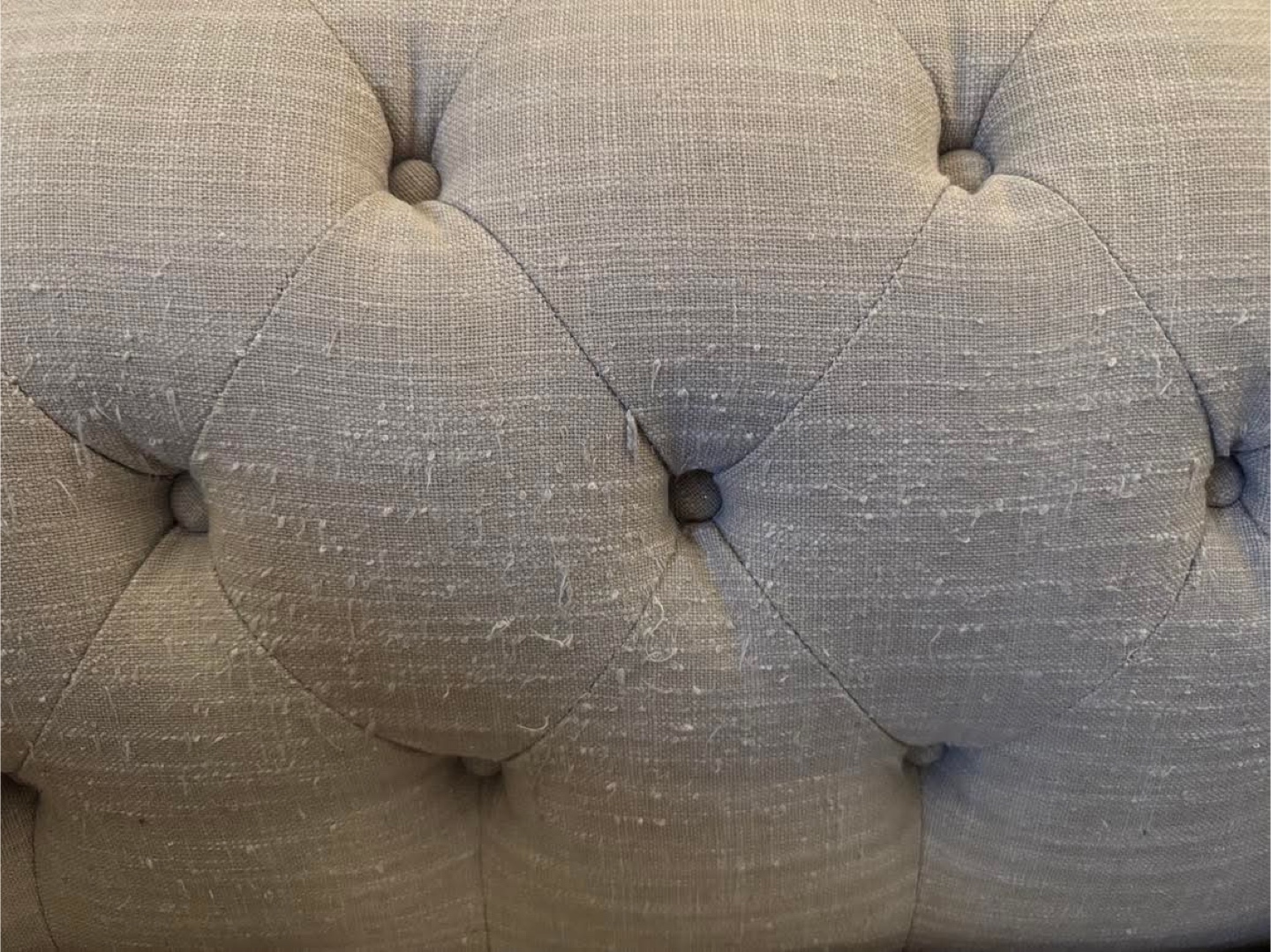 Elegant button-tufted sofa - photo 5