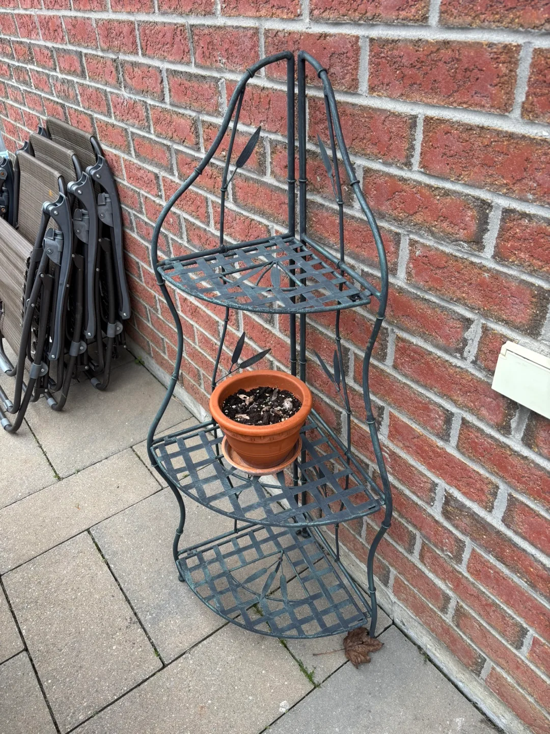 Corner Metal Plant Stand thumbnail