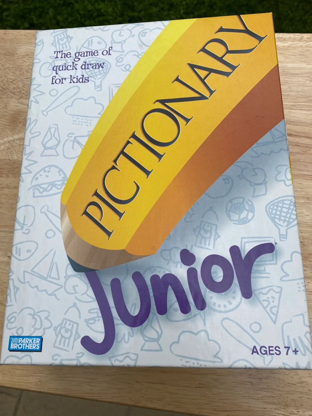 Pictionary Junior Board Game thumbnail